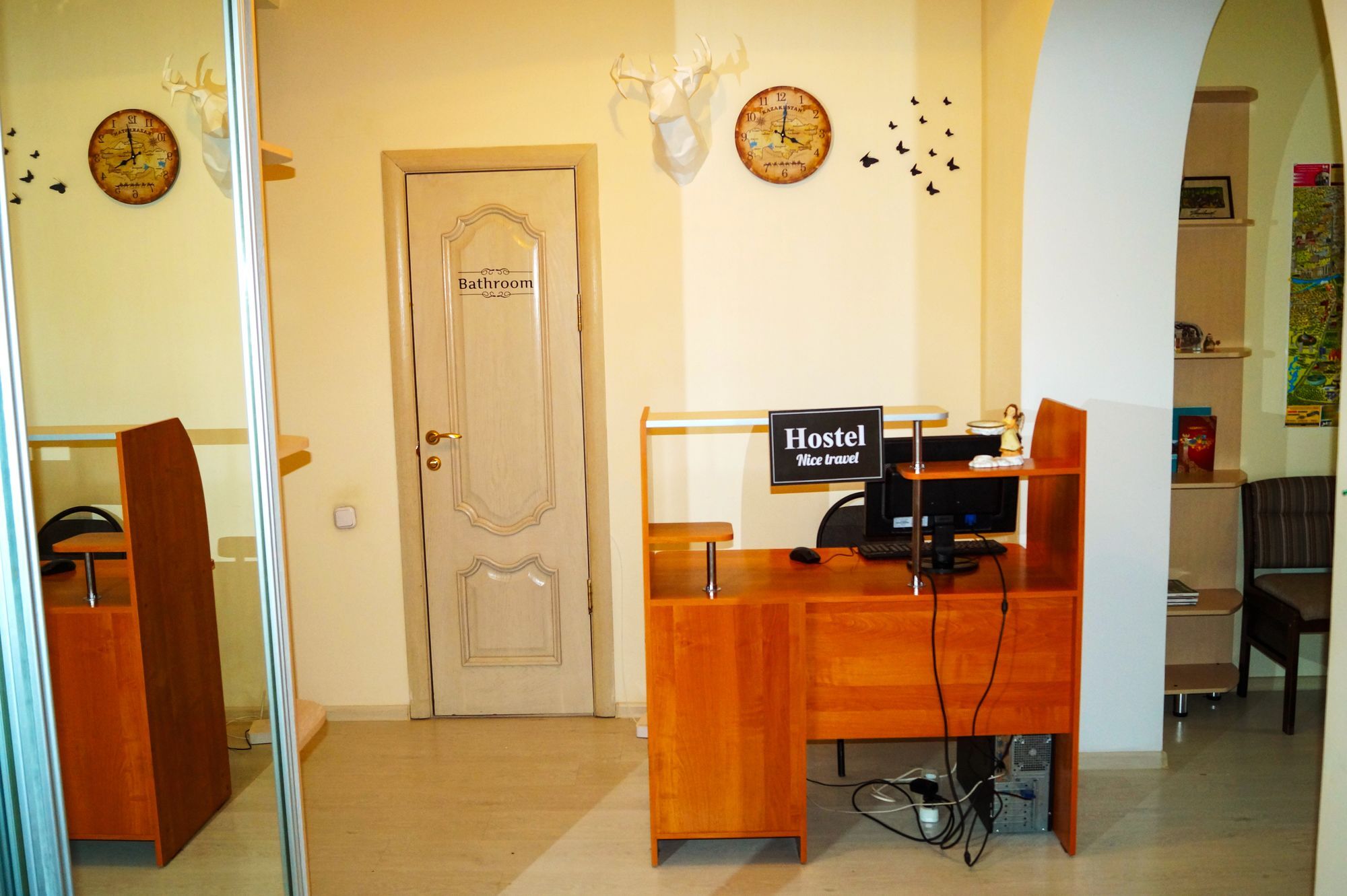 Hostel Nice Travel Astana Extérieur photo