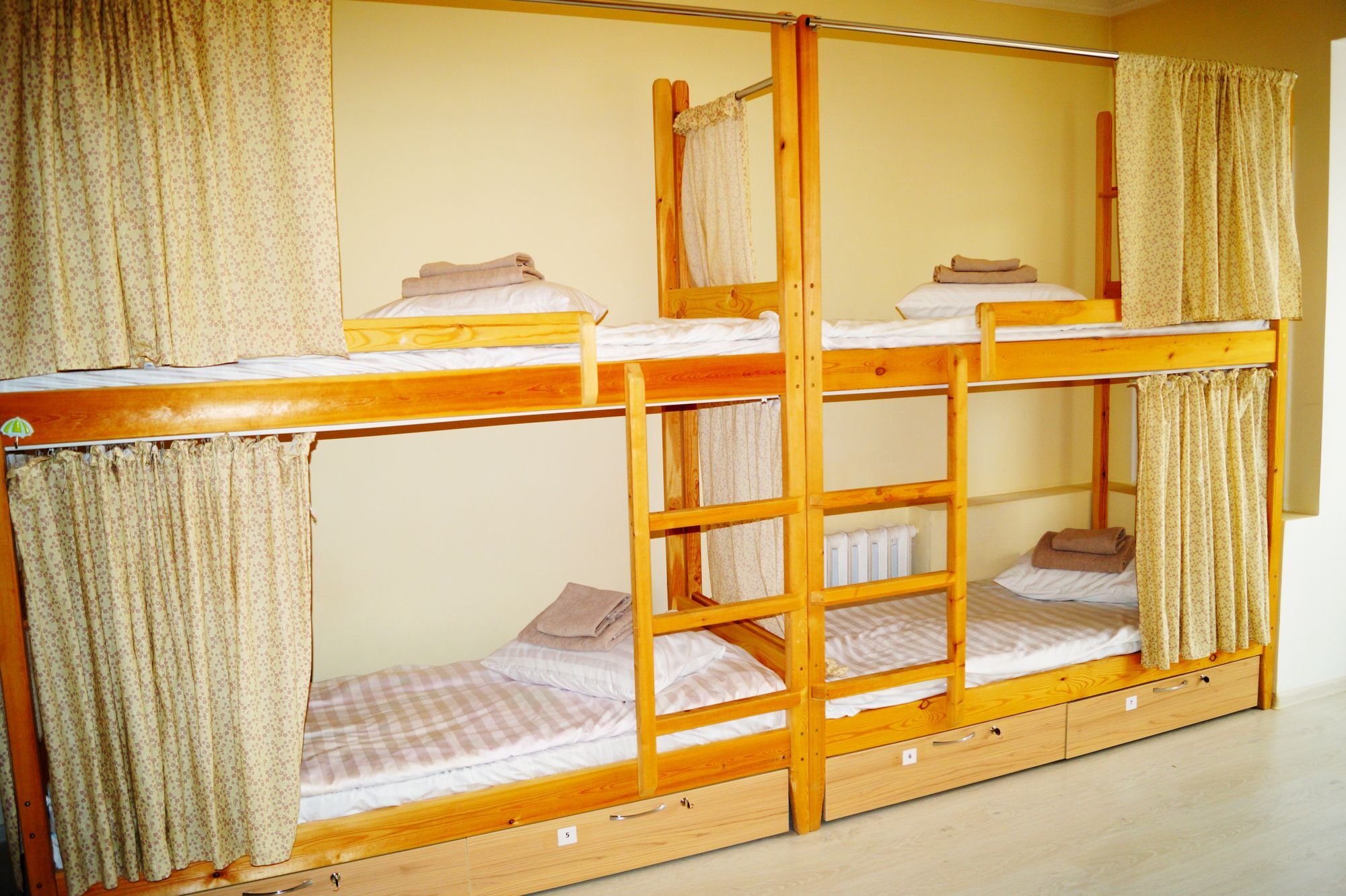 Hostel Nice Travel Astana Extérieur photo